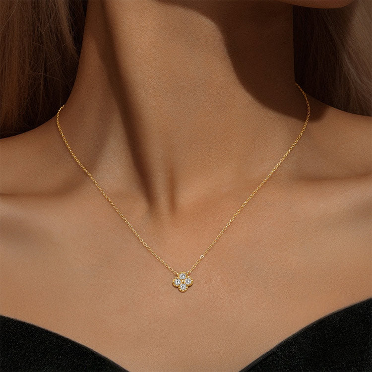 Mid-Year Special Offer - Heart-Shaped Moissanite Four-Leaf Clover Necklace Set