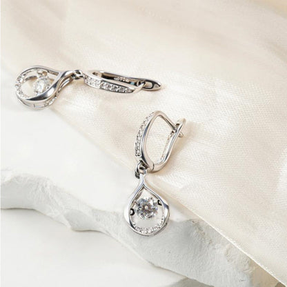 💎 50% OFF NOW! 🌸 Women's Sparkling Teardrop Hanging Earrings – Elegant & lightweight – Perfect for weddings, parties or daily glam – simple yet striking ✨